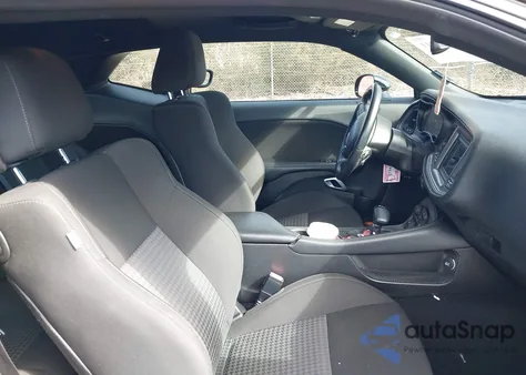 2023 Dodge Challenger R/T из США, поврежденный, VIN 2C3CDZBT8PH614768